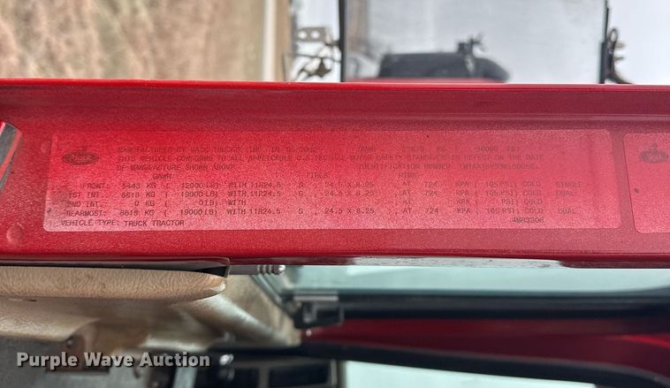 image for item EK0421 2003 Mack CH613 vacuum truck