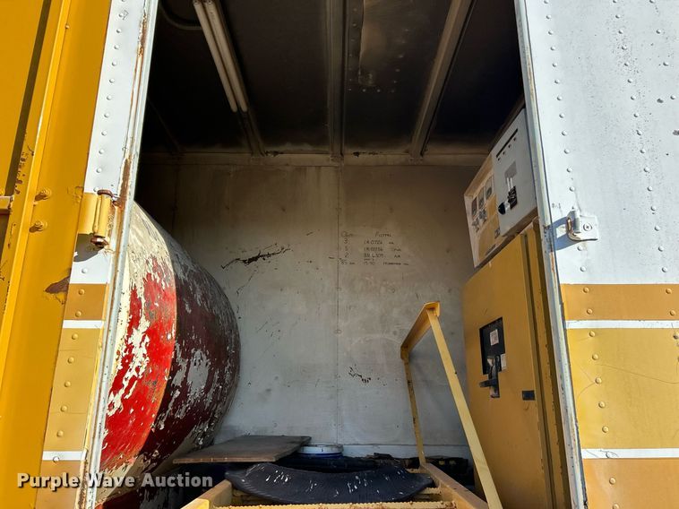 image for item EK2694 Caterpillar SR 4 generator trailer