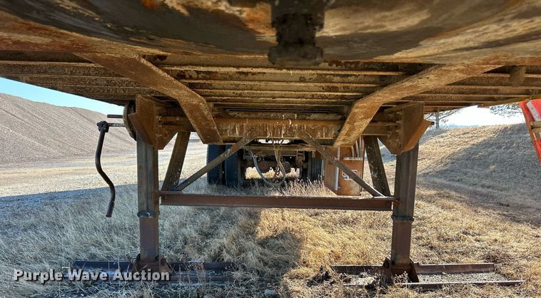 image for item EK2694 Caterpillar SR 4 generator trailer