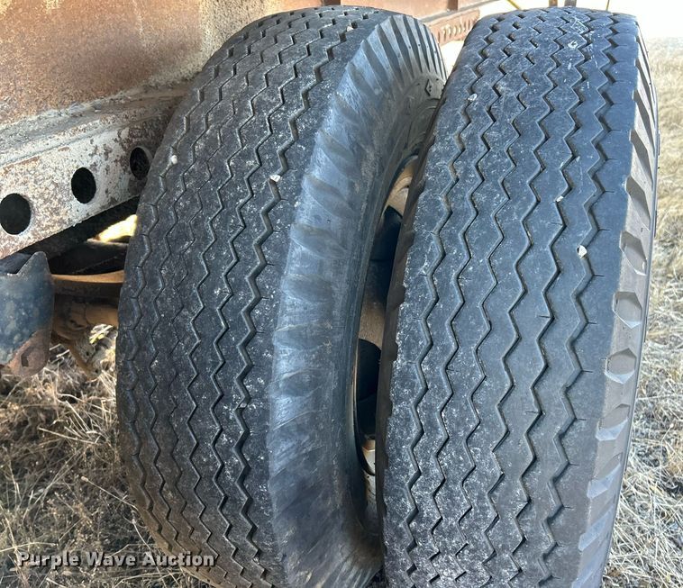 image for item EK2694 Caterpillar SR 4 generator trailer