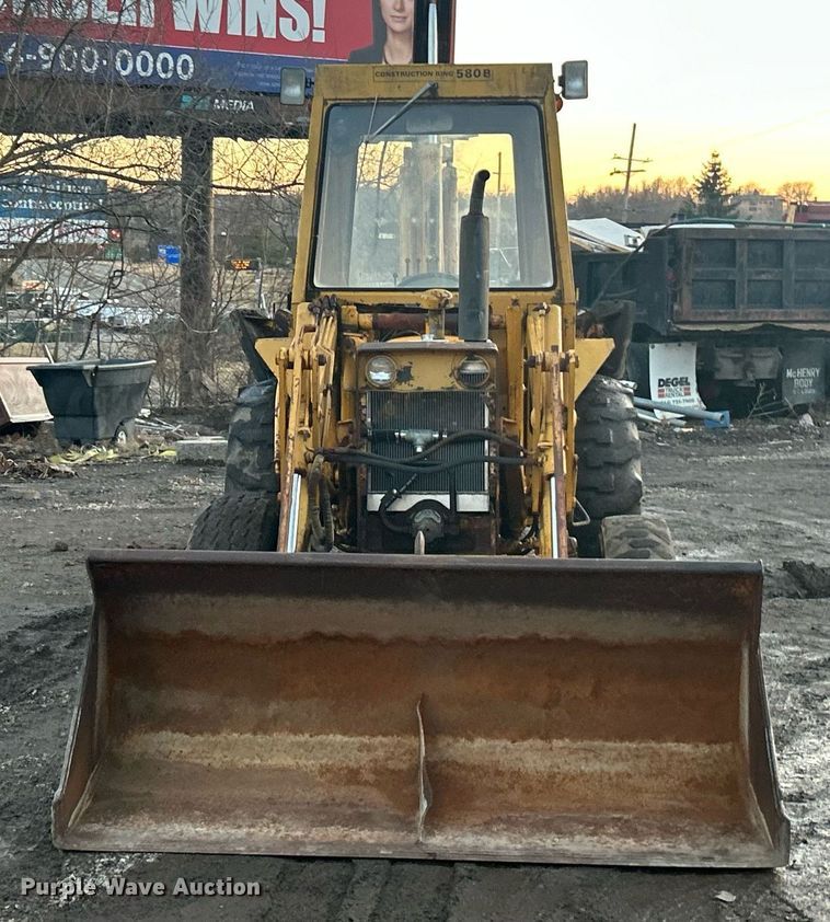 image for item EK2697 1974 Case 580B backhoe