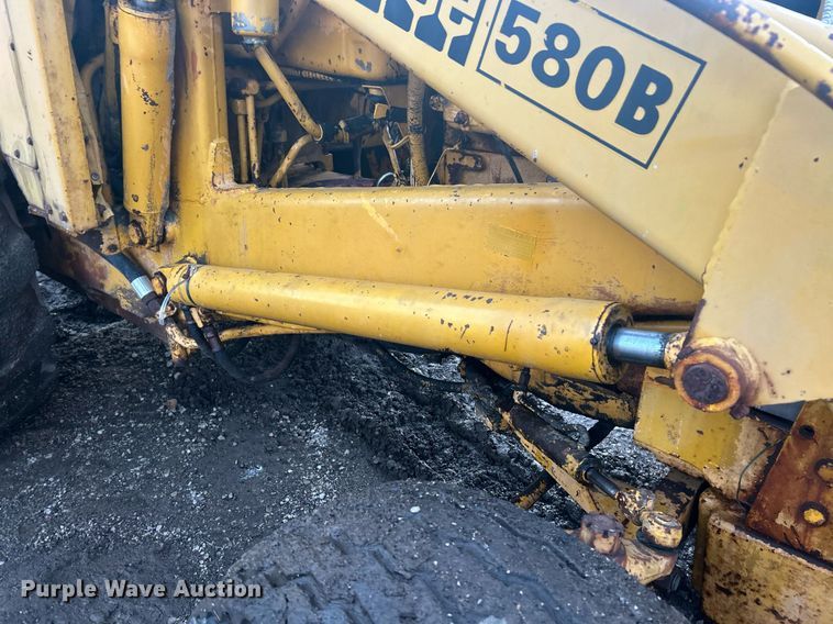 image for item EK2697 1974 Case 580B backhoe