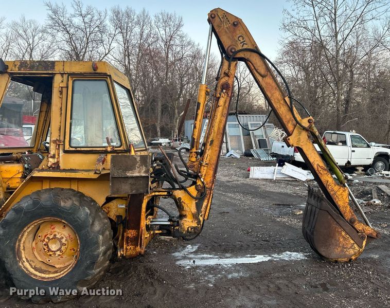 image for item EK2697 1974 Case 580B backhoe