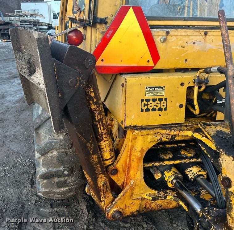 image for item EK2697 1974 Case 580B backhoe
