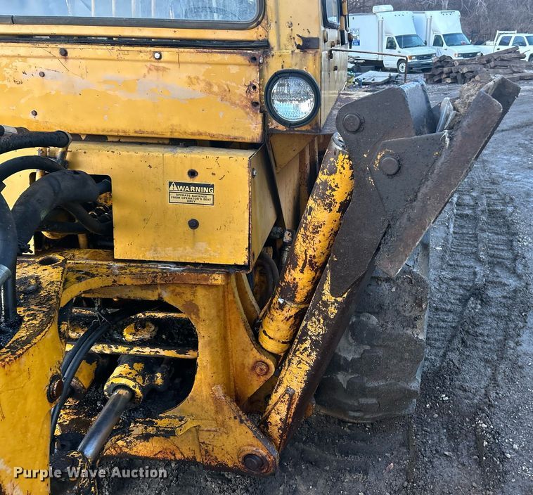 image for item EK2697 1974 Case 580B backhoe