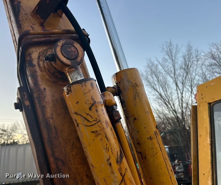 image for item EK2697 1974 Case 580B backhoe