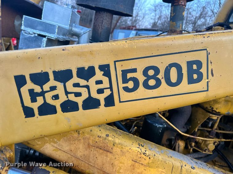 image for item EK2697 1974 Case 580B backhoe