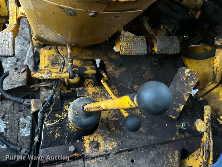 image for item EK2697 1974 Case 580B backhoe