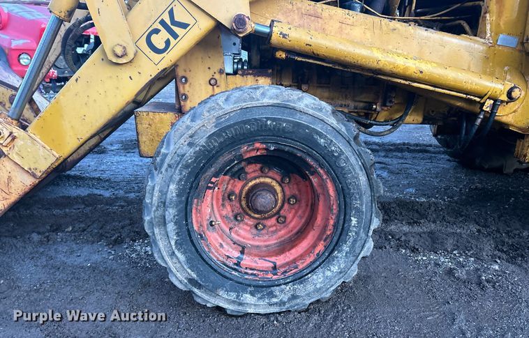 image for item EK2697 1974 Case 580B backhoe