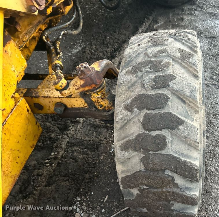 image for item EK2697 1974 Case 580B backhoe