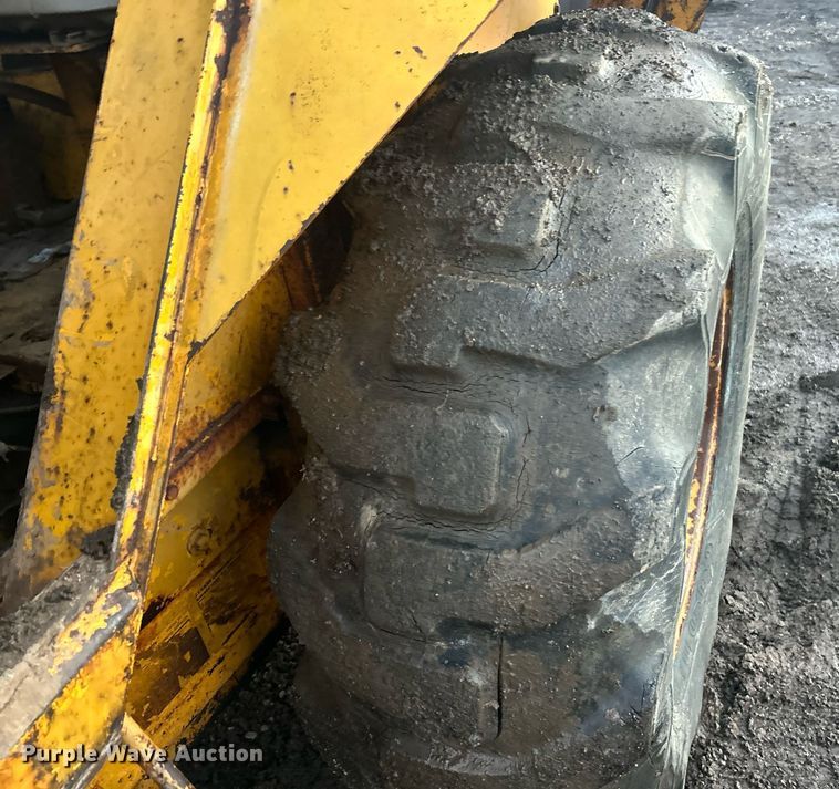 image for item EK2697 1974 Case 580B backhoe