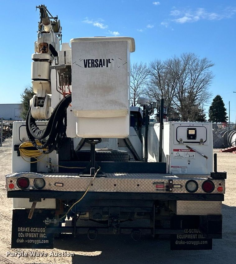 image for item EK2700 2017 Dodge Ram 5500HD bucket truck