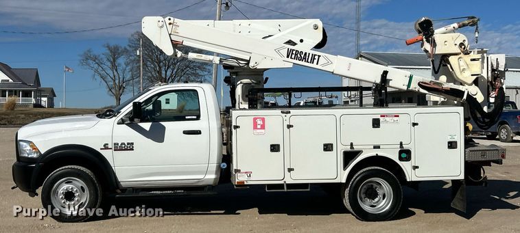 image for item EK2700 2017 Dodge Ram 5500HD bucket truck