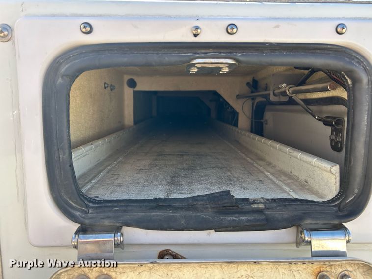 image for item EK2700 2017 Dodge Ram 5500HD bucket truck