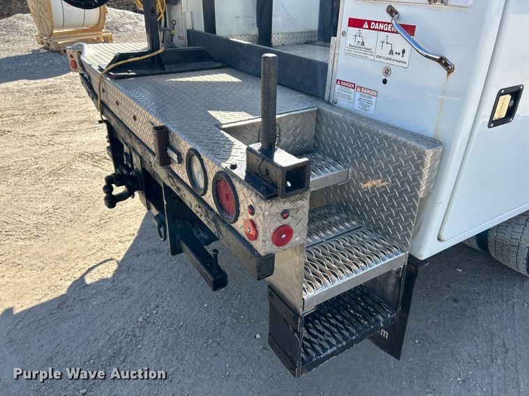 image for item EK2700 2017 Dodge Ram 5500HD bucket truck