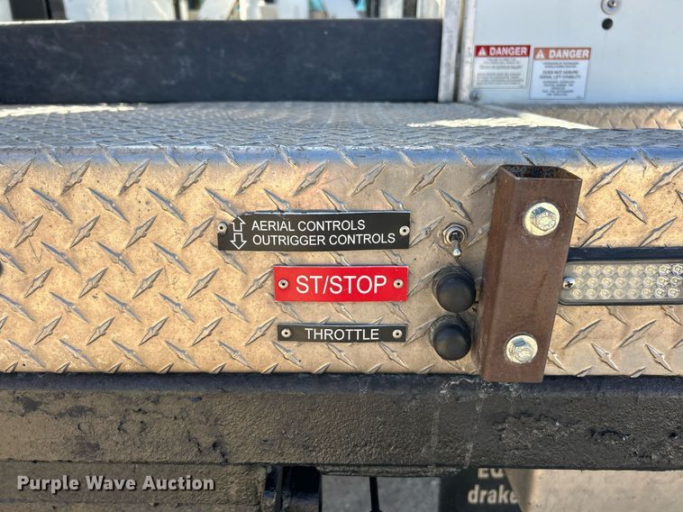 image for item EK2700 2017 Dodge Ram 5500HD bucket truck