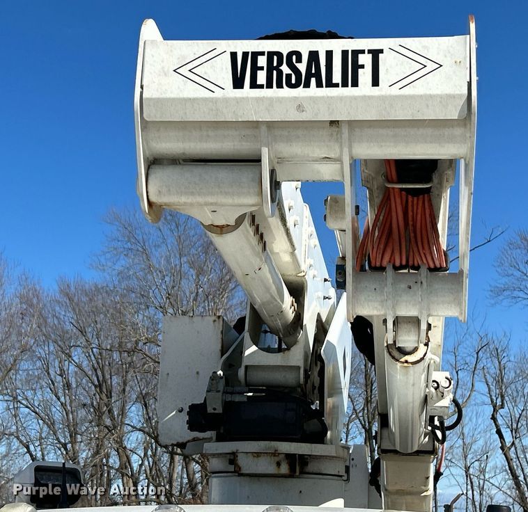 image for item EK2700 2017 Dodge Ram 5500HD bucket truck