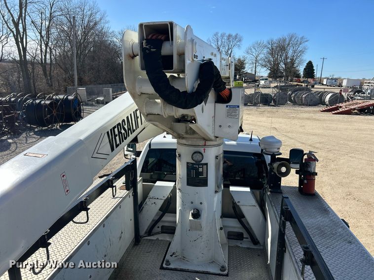 image for item EK2700 2017 Dodge Ram 5500HD bucket truck