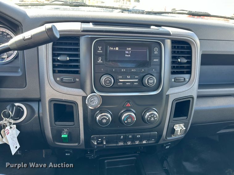 image for item EK2700 2017 Dodge Ram 5500HD bucket truck