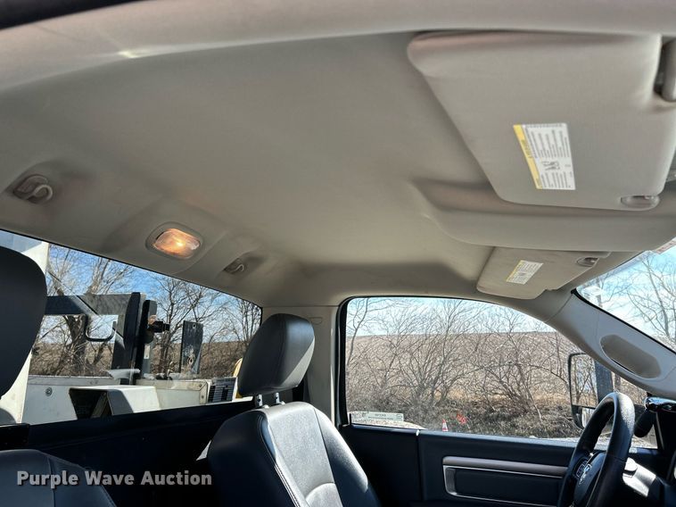 image for item EK2700 2017 Dodge Ram 5500HD bucket truck