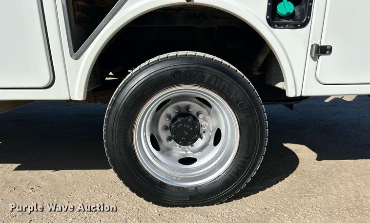 image for item EK2700 2017 Dodge Ram 5500HD bucket truck