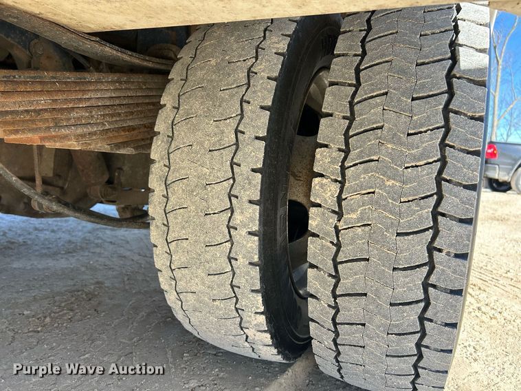 image for item EK2700 2017 Dodge Ram 5500HD bucket truck