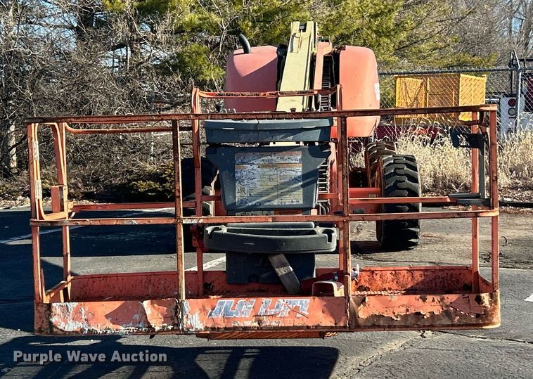 image for item EK2701 2006 JLG 600S boom lift