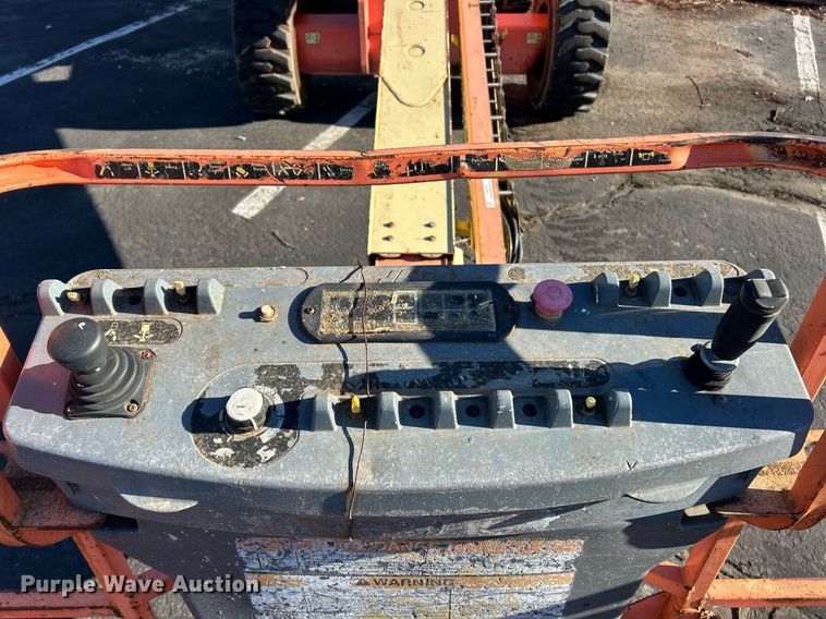 image for item EK2701 2006 JLG 600S boom lift