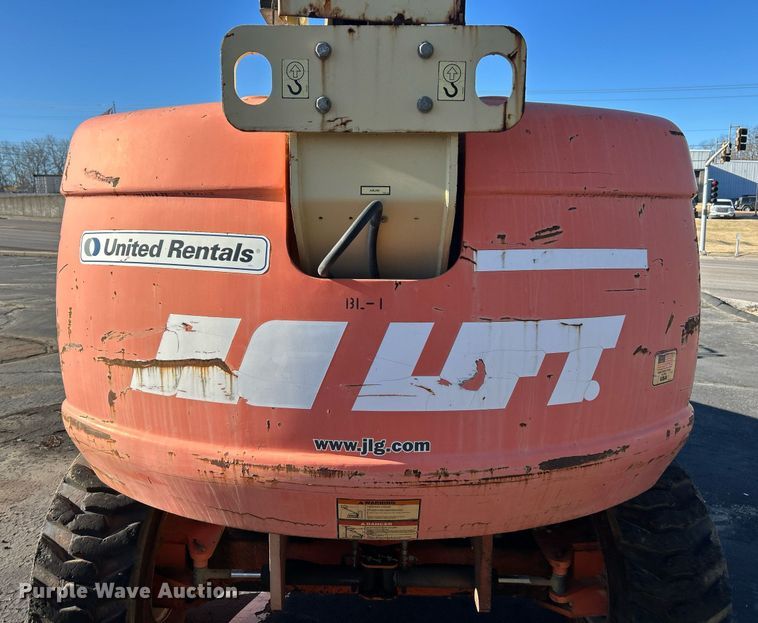 image for item EK2701 2006 JLG 600S boom lift