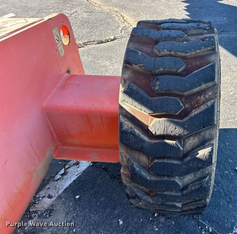 image for item EK2701 2006 JLG 600S boom lift