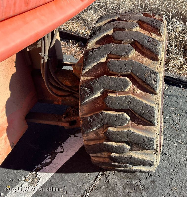 image for item EK2701 2006 JLG 600S boom lift