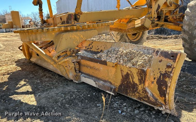 image for item EK2702 1979 FiatAllis 200C rigid frame motor grader