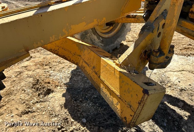 image for item EK2702 1979 FiatAllis 200C rigid frame motor grader