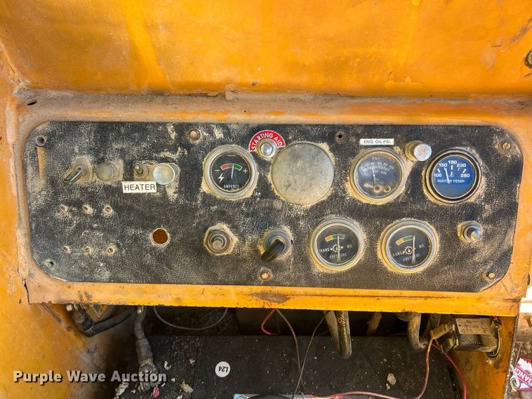 image for item EK2702 1979 FiatAllis 200C rigid frame motor grader