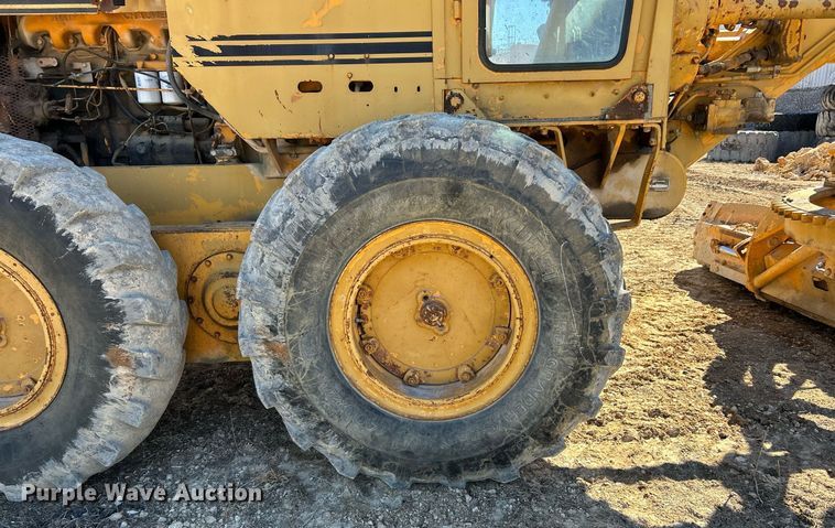 image for item EK2702 1979 FiatAllis 200C rigid frame motor grader