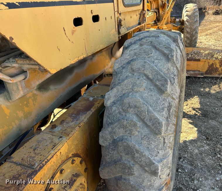 image for item EK2702 1979 FiatAllis 200C rigid frame motor grader