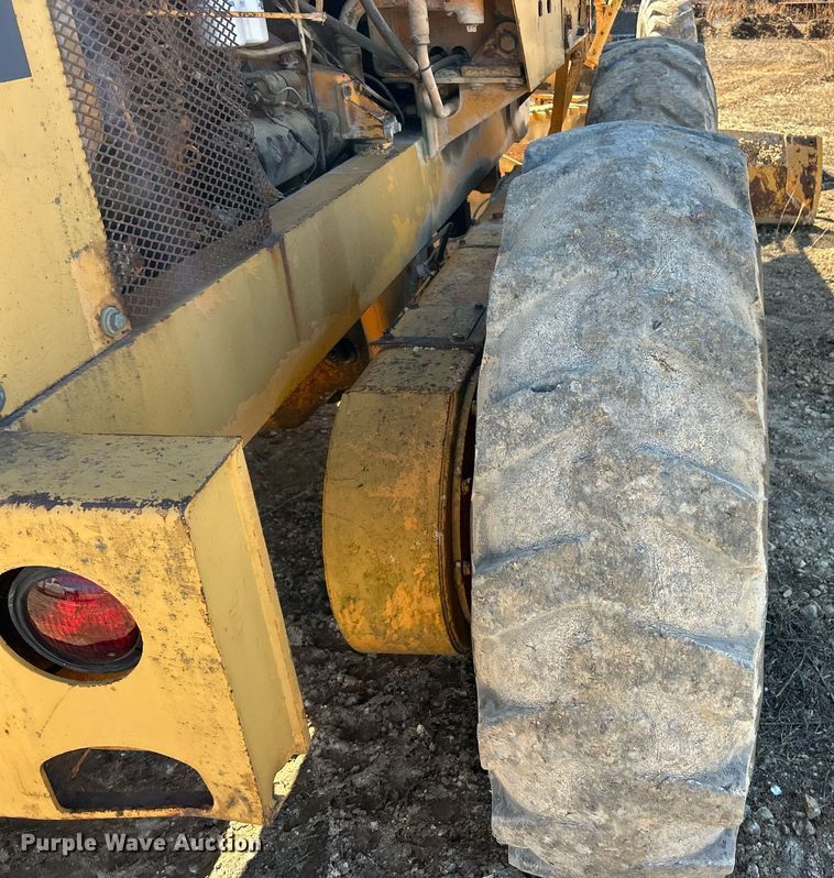 image for item EK2702 1979 FiatAllis 200C rigid frame motor grader