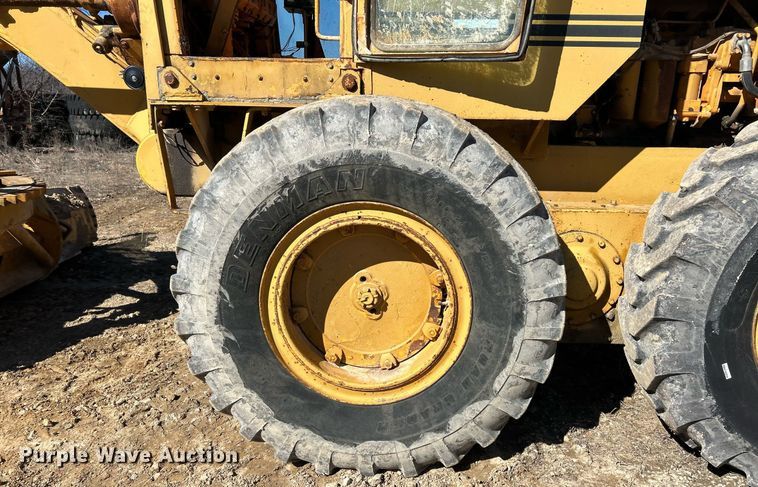 image for item EK2702 1979 FiatAllis 200C rigid frame motor grader