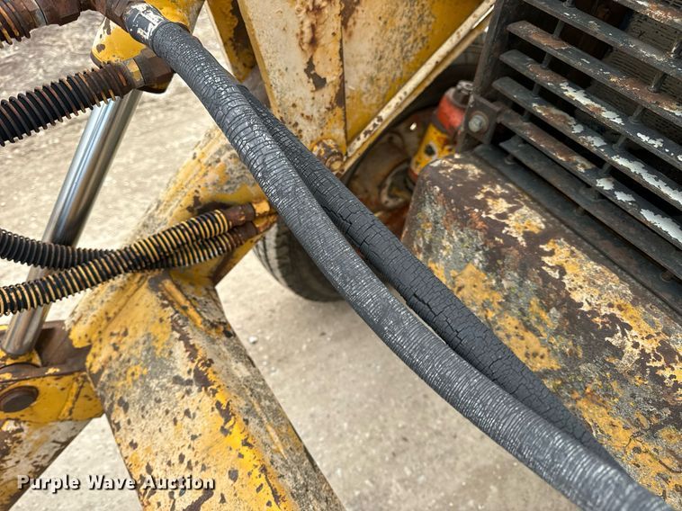 image for item EN5134 1969 Case 580CK industrial tractor