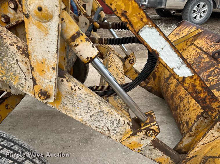 image for item EN5134 1969 Case 580CK industrial tractor