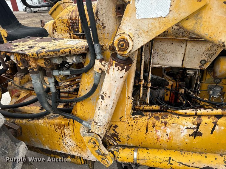 image for item EN5134 1969 Case 580CK industrial tractor