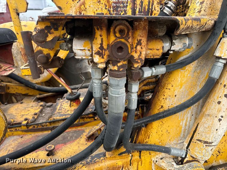 image for item EN5134 1969 Case 580CK industrial tractor