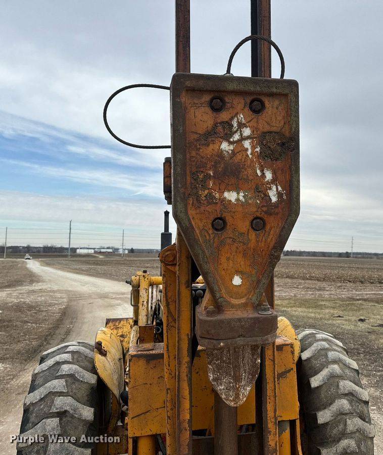 image for item EN5134 1969 Case 580CK industrial tractor