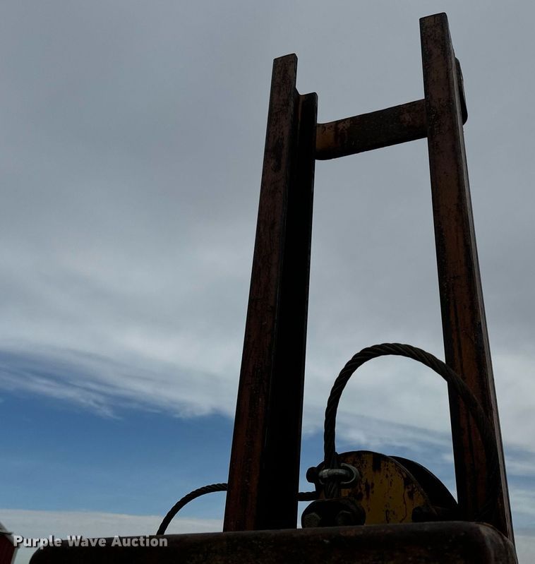 image for item EN5134 1969 Case 580CK industrial tractor