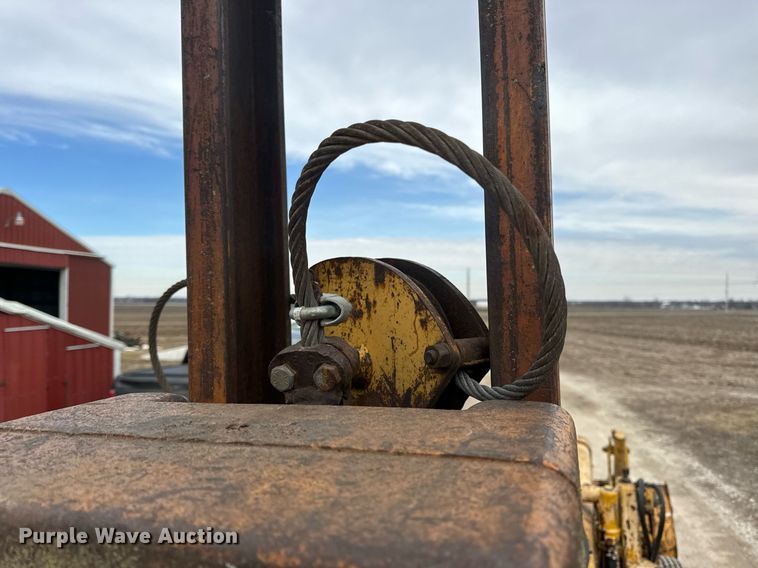 image for item EN5134 1969 Case 580CK industrial tractor