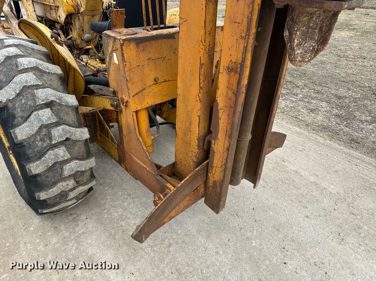 image for item EN5134 1969 Case 580CK industrial tractor