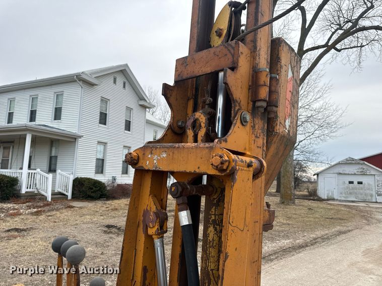 image for item EN5134 1969 Case 580CK industrial tractor