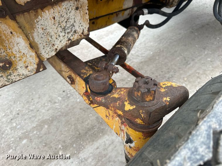 image for item EN5134 1969 Case 580CK industrial tractor