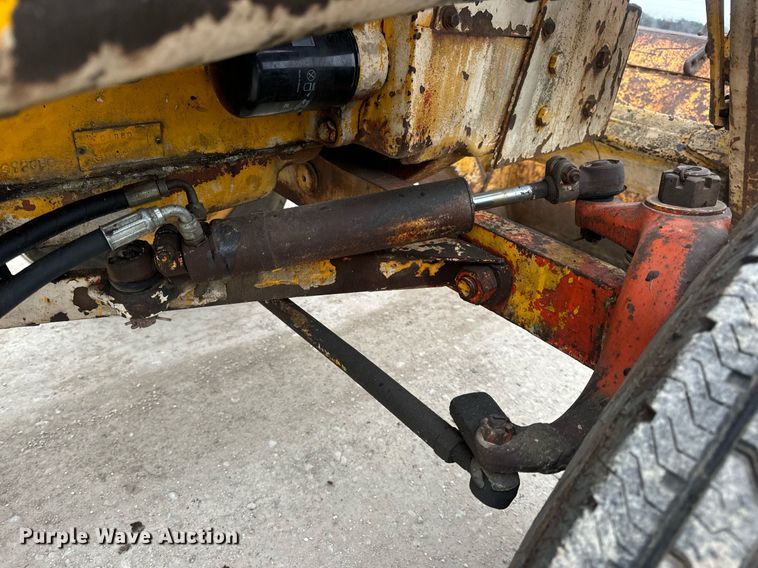 image for item EN5134 1969 Case 580CK industrial tractor