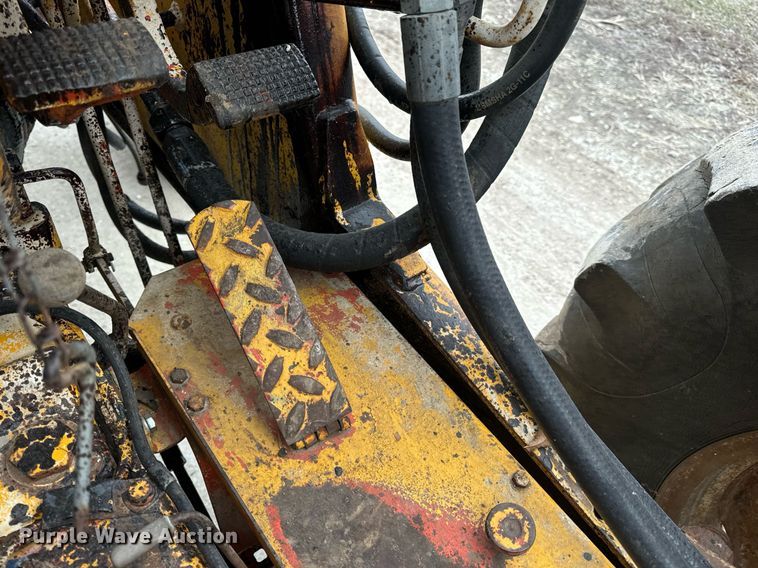 image for item EN5134 1969 Case 580CK industrial tractor